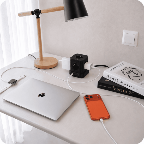 Сетевой фильтр башня 5 розеток, 5 метров, 3 USB + 1 Type-C 20 Вт, чёрный TP-VE4U5E-С